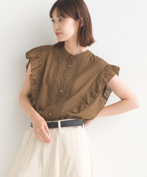 OMNES（オムネス）の「コットンボイルフリルノースリーブシャツ（シャツ/ブラウス・レディース・ホワイト/ブラック/グリーン/ブラウン/ブルー・FREE）」の3枚目の写真