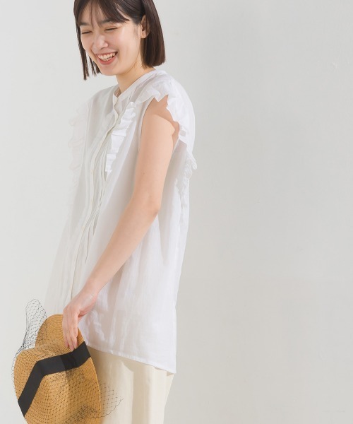 OMNES（オムネス）の「コットンボイルフリルノースリーブシャツ（シャツ/ブラウス・レディース・ホワイト/ブラック/グリーン/ブラウン/ブルー・FREE）」の10枚目の写真