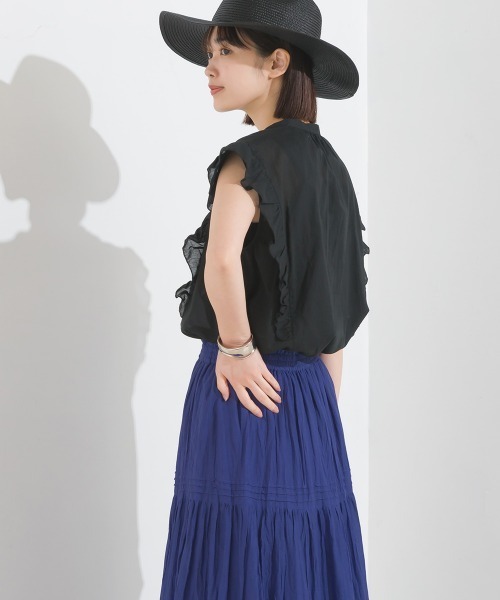 OMNES（オムネス）の「コットンボイルフリルノースリーブシャツ（シャツ/ブラウス・レディース・ホワイト/ブラック/グリーン/ブラウン/ブルー・FREE）」の14枚目の写真