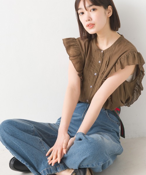 OMNES（オムネス）の「コットンボイルフリルノースリーブシャツ（シャツ/ブラウス・レディース・ホワイト/ブラック/グリーン/ブラウン/ブルー・FREE）」の19枚目の写真