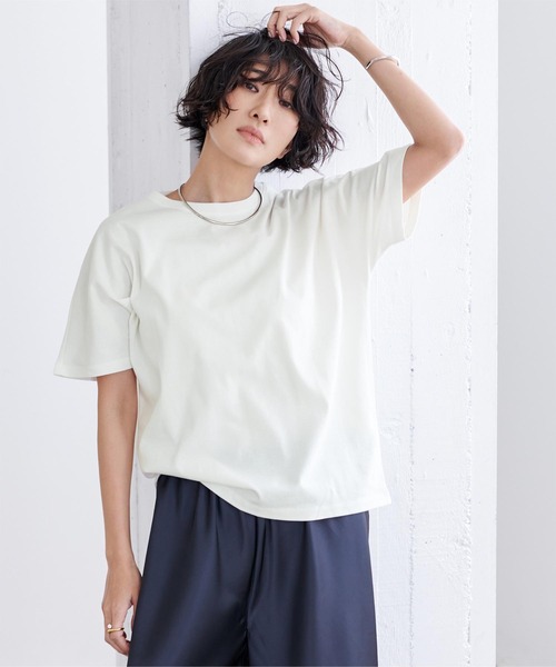 UR'S（ユアーズ）の「汗染み防止ハーフスリーブTシャツ（Tシャツ/カットソー・レディース・ブラック/ホワイト/ブルーグレー/チャコール・S/M/L）」の2枚目の写真