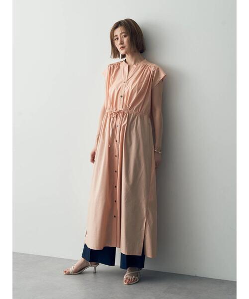 YECCA VECCA(イェッカヴェッカ)の「【ORGABITS】ドロストギャザーシャツワンピース(シャツワンピース・レディース・ライトベージュ/ダークネイビー/サーモンピンク・FREE)」の15枚目の写真
