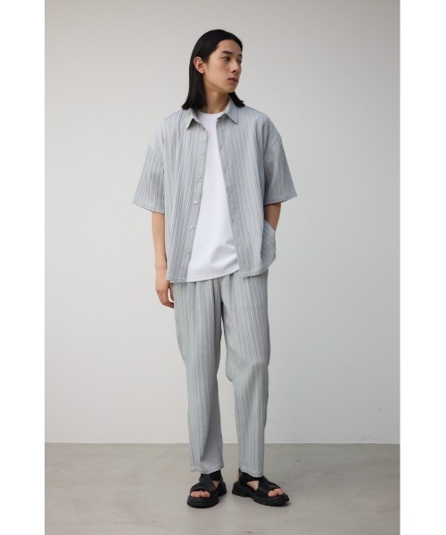 AZUL by moussy（アズールバイマウジー）の「タック楊柳リラックスシャツ（シャツ/ブラウス・メンズ・ブラック/ライトグレー/ベージュ・FREE）」の16枚目の写真