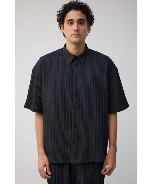 AZUL by moussy（アズールバイマウジー）の「タック楊柳リラックスシャツ（シャツ/ブラウス・メンズ・ブラック/ライトグレー/ベージュ・FREE）」の7枚目の写真