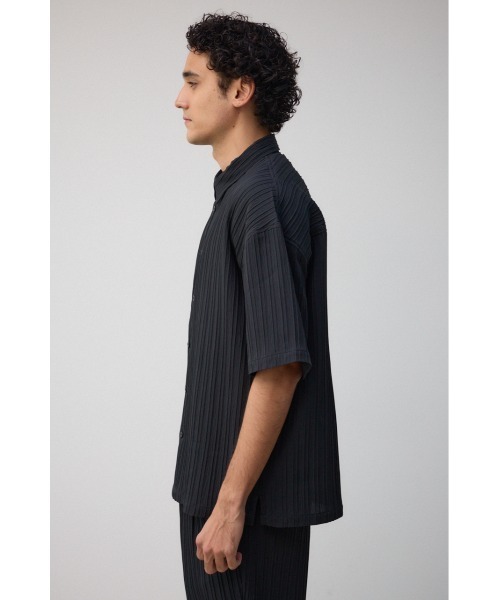 AZUL by moussy（アズールバイマウジー）の「タック楊柳リラックスシャツ（シャツ/ブラウス・メンズ・ブラック/ライトグレー/ベージュ・FREE）」の8枚目の写真