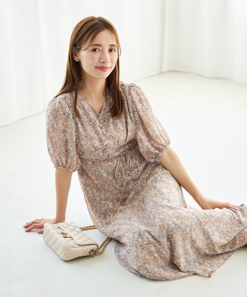 mysty woman（ミスティウーマン）の「バックリボンエンパイアワンピース　128553（ワンピース・レディース・ベージュ/グレー/ライトピンク・FREE）」の19枚目の写真