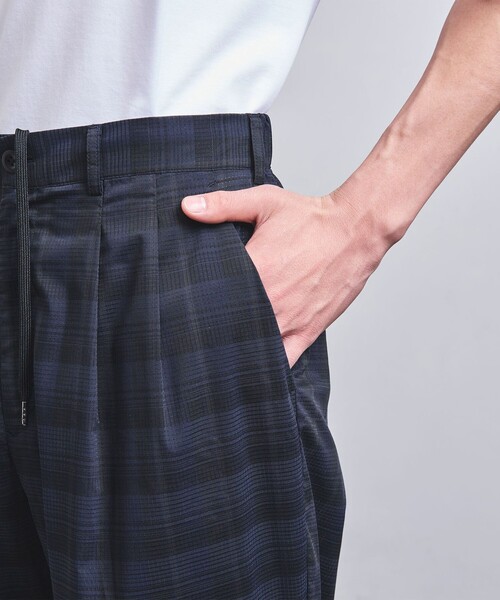 UNITED ARROWS（ユナイテッドアローズ）の「DotAir ドットエア チェック ハーフギャザー ヘムコード 2プリーツパンツ -ストレッチ-（その他パンツ・メンズ・ネイビー・L/M/S）」の13枚目の写真