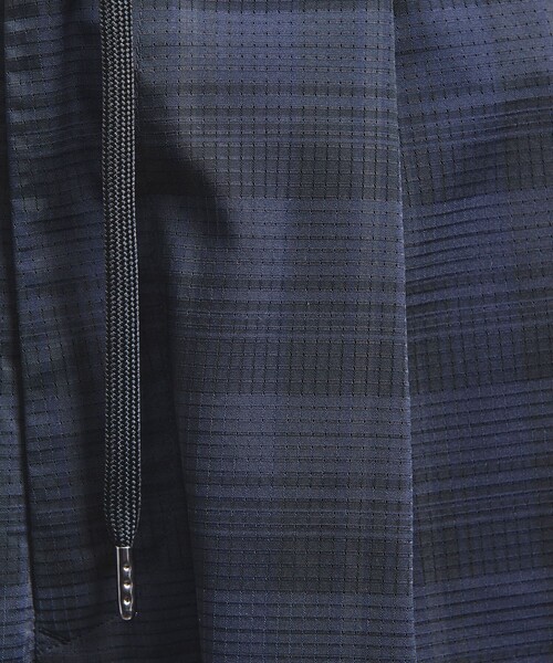 UNITED ARROWS（ユナイテッドアローズ）の「DotAir ドットエア チェック ハーフギャザー ヘムコード 2プリーツパンツ -ストレッチ-（その他パンツ・メンズ・ネイビー・L/M/S）」の15枚目の写真