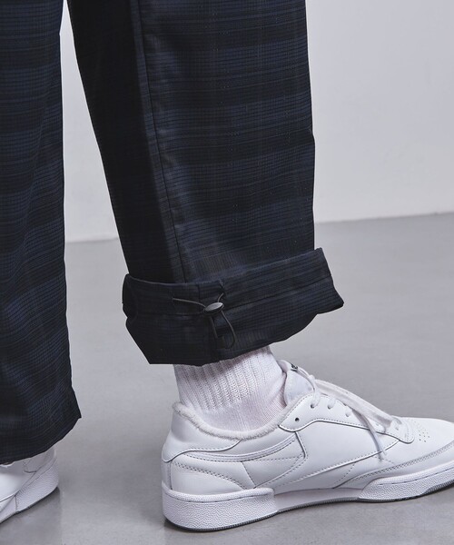 UNITED ARROWS（ユナイテッドアローズ）の「DotAir ドットエア チェック ハーフギャザー ヘムコード 2プリーツパンツ -ストレッチ-（その他パンツ・メンズ・ネイビー・L/M/S）」の16枚目の写真