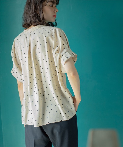 OPAQUE.CLIP（オペークドットクリップ）の「◆タックスリーブブラウス【洗濯機洗い可】（シャツ/ブラウス・レディース・ブラック系/ホワイト/ベージュ系その他3・40/38/42）」の17枚目の写真