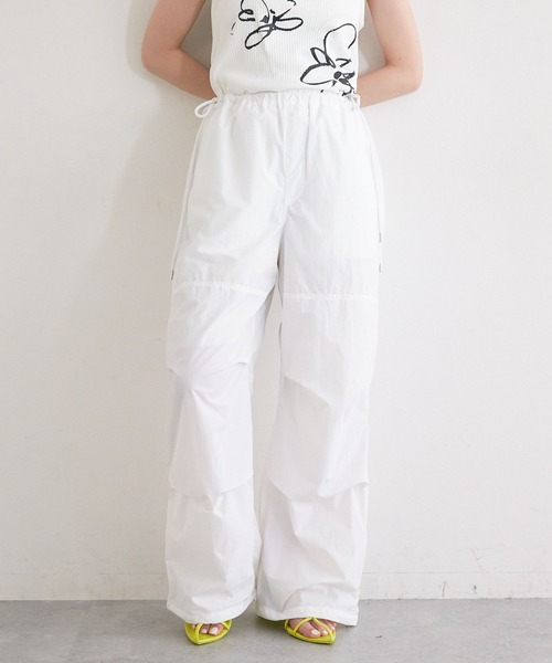 RAGEBLUE(レイジブルー)の「サイドリボン/ナイロンパラシュートパンツ(カーゴパンツ・レディース・オリーブ/ホワイト/オレンジ・FREE)」の1枚目の写真