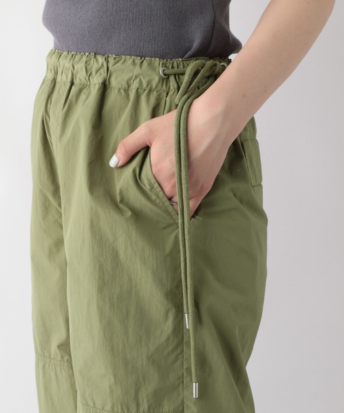 RAGEBLUE(レイジブルー)の「サイドリボン/ナイロンパラシュートパンツ(カーゴパンツ・レディース・オリーブ/ホワイト/オレンジ・FREE)」の22枚目の写真