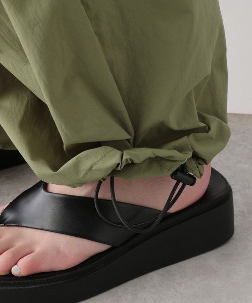 RAGEBLUE(レイジブルー)の「サイドリボン/ナイロンパラシュートパンツ(カーゴパンツ・レディース・オリーブ/ホワイト/オレンジ・FREE)」の20枚目の写真