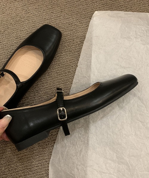 MILAE(ミレ)の「ストラップパンプス(パンプス・レディース・ベージュ/オフホワイト/ブラック/シルバー・24.5cm/24cm/23.5cm/23cm)」の16枚目の写真