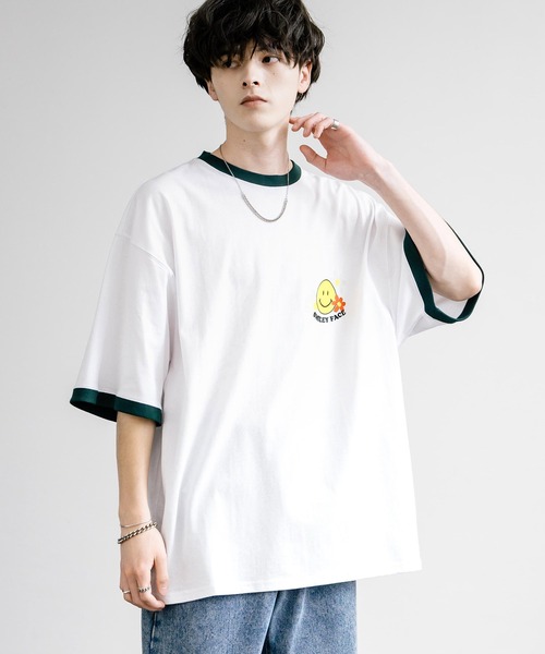Rocky Monroe（ロッキーモンロー）の「SMILEY FACE スマイリーフェイス ワンポイントビッグシルエット半袖Ｔシャツ（Tシャツ/カットソー・メンズ・チャコール/ネイビー/イエロー/ホワイト×グレー/オフホワイト/ダークグリーン/ネイビー系/ホワイト×ブルー/ホワイト×グリーン/ホワイト×レッド/ブラック/ホワイト系・M/L）」の4枚目の写真