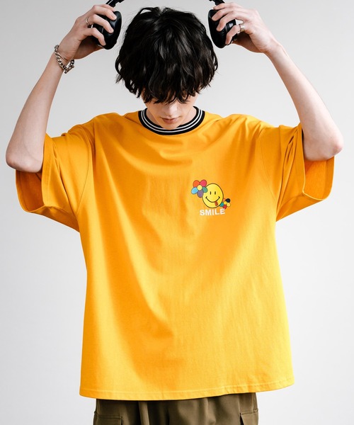 Rocky Monroe（ロッキーモンロー）の「SMILEY FACE スマイリーフェイス ワンポイントビッグシルエット半袖Ｔシャツ（Tシャツ/カットソー・メンズ・チャコール/ネイビー/イエロー/ホワイト×グレー/オフホワイト/ダークグリーン/ネイビー系/ホワイト×ブルー/ホワイト×グリーン/ホワイト×レッド/ブラック/ホワイト系・M/L）」の12枚目の写真