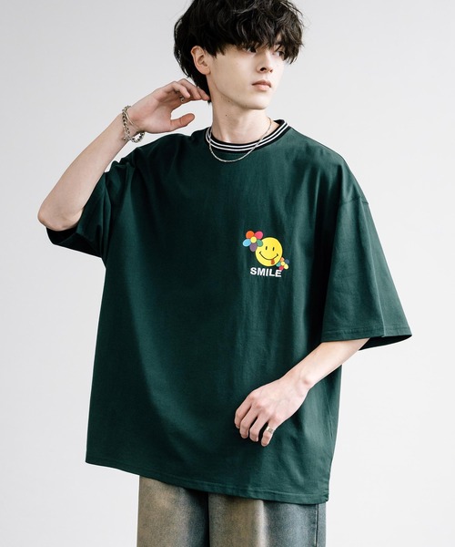 Rocky Monroe（ロッキーモンロー）の「SMILEY FACE スマイリーフェイス ワンポイントビッグシルエット半袖Ｔシャツ（Tシャツ/カットソー・メンズ・チャコール/ネイビー/イエロー/ホワイト×グレー/オフホワイト/ダークグリーン/ネイビー系/ホワイト×ブルー/ホワイト×グリーン/ホワイト×レッド/ブラック/ホワイト系・M/L）」の9枚目の写真