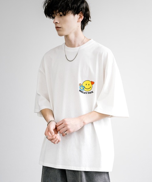 Rocky Monroe（ロッキーモンロー）の「SMILEY FACE スマイリーフェイス ワンポイントビッグシルエット半袖Ｔシャツ（Tシャツ/カットソー・メンズ・チャコール/ネイビー/イエロー/ホワイト×グレー/オフホワイト/ダークグリーン/ネイビー系/ホワイト×ブルー/ホワイト×グリーン/ホワイト×レッド/ブラック/ホワイト系・M/L）」の14枚目の写真