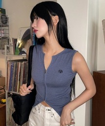 A'GEM/9 × .kom 『muah muah/ムーアムーア』 LOGOSTITCHKNITZIPUPVEST/ロゴステッチ ニット　ジップアップベスト