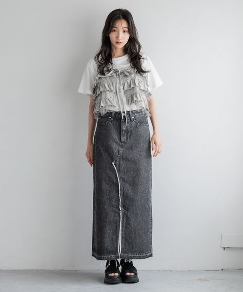 LOWRYS FARM（ローリーズファーム）の「カットフリルチュールビスチェ　131351（キャミソール・レディース・グレー/ブラック/アイボリー・FREE）」の21枚目の写真