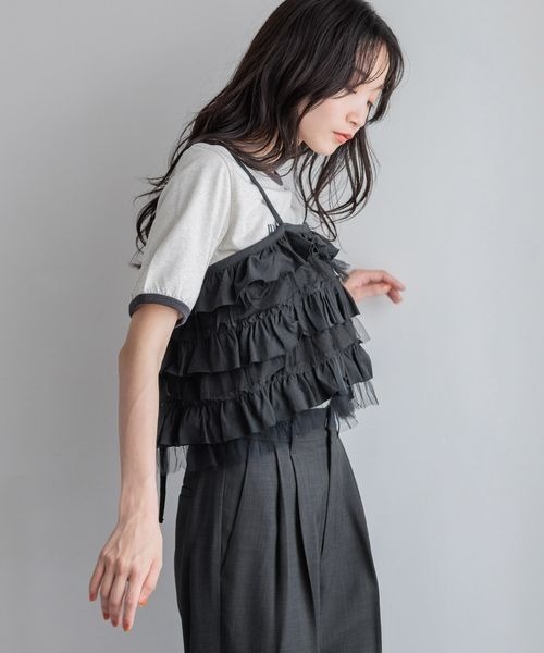 LOWRYS FARM（ローリーズファーム）の「カットフリルチュールビスチェ　131351（キャミソール・レディース・グレー/ブラック/アイボリー・FREE）」の5枚目の写真