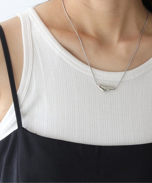 cheriella（シェリエラ）の「【cheriella】ドロップデザインネックレス DROP DESIGN NECKLACE（ネックレス・レディース・ゴールド/シルバー・FREE）」の3枚目の写真