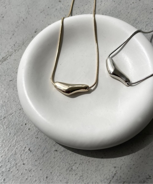 cheriella（シェリエラ）の「【cheriella】ドロップデザインネックレス DROP DESIGN NECKLACE（ネックレス・レディース・ゴールド/シルバー・FREE）」の18枚目の写真