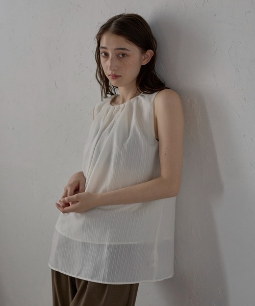 MINERTE(ミネルテ)の「【MINERTE】neck tack stripe blouse / ネックタックストライプブラウス(シャツ/ブラウス・レディース・ライトグリーン/オフホワイト/ブラック・FREE)」の2枚目の写真