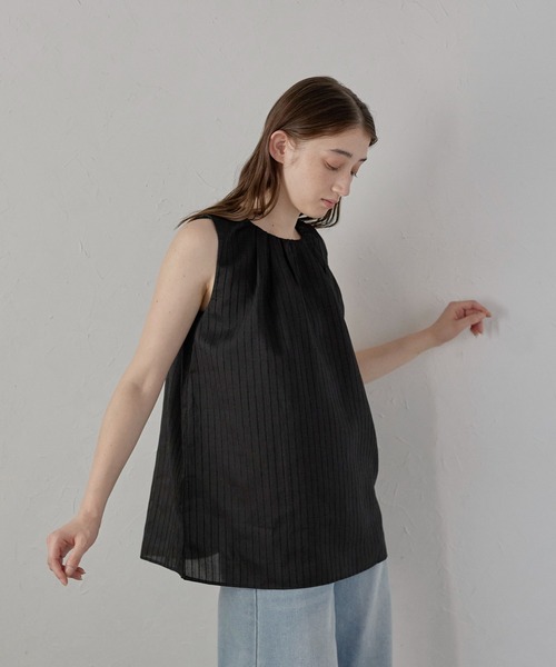 MINERTE(ミネルテ)の「【MINERTE】neck tack stripe blouse / ネックタックストライプブラウス(シャツ/ブラウス・レディース・ライトグリーン/オフホワイト/ブラック・FREE)」の1枚目の写真