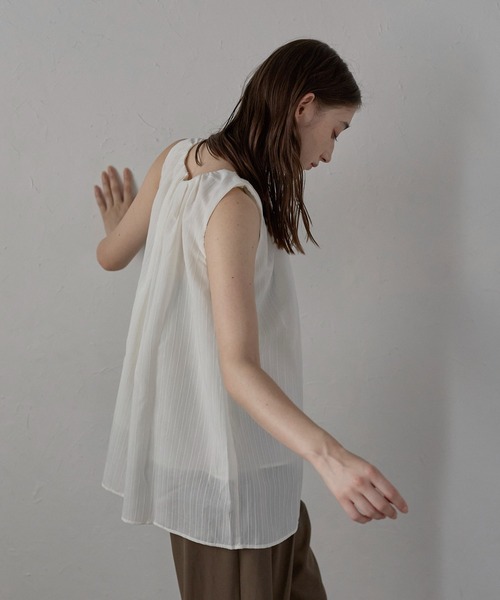 MINERTE(ミネルテ)の「【MINERTE】neck tack stripe blouse / ネックタックストライプブラウス(シャツ/ブラウス・レディース・ライトグリーン/オフホワイト/ブラック・FREE)」の5枚目の写真