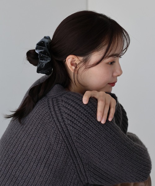 BLUEEAST スタッズベロアシュシュ　ブラック ブルーイースト BLUEEAST スタッズベロアシュシュ （ブラック