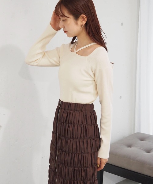 tiptop（ティップトップ）の「ホルターネックリブニット（ニット/セーター・レディース・ブラック/アイボリー/ブルー/ブラック系その他/ホワイト系その他・FREE）」の10枚目の写真