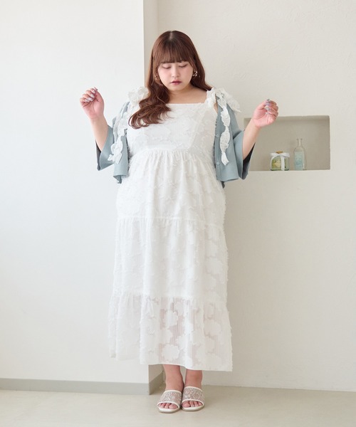 Louiosy（ルオシー）の「【大きいサイズ】フラワージャガードフリルリボンティアードキャミワンピ（ワンピース・レディース・ピンク/オフホワイト・4L/3L）」の4枚目の写真