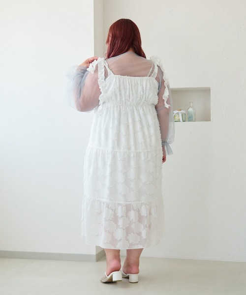 Louiosy（ルオシー）の「【大きいサイズ】フラワージャガードフリルリボンティアードキャミワンピ（ワンピース・レディース・ピンク/オフホワイト・4L/3L）」の10枚目の写真