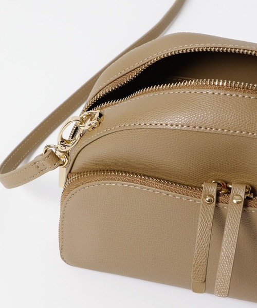 URBAN RESEARCH ROSSO WOMEN(アーバンリサーチ ロッソ)の「ラウンドショルダーバッグ(ショルダーバッグ・レディース・グリーン/ベージュ/ブラック・-)」の13枚目の写真