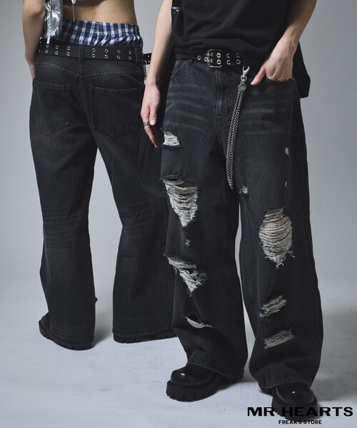 FREAK'S STORE（フリークスストア）の「限定展開 MR HEARTS/ミスターハーツ VINTAGE WASH DAMAGE WIDE DENIM（その他パンツ・メンズ・ブラック/ブルー・SMALL/MEDIUM/LARGE）」の4枚目の写真