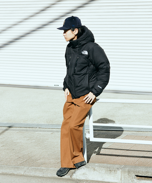 THE NORTH FACE(ザノースフェイス)の「THE NORTH FACE / ザ ノースフェイス バルトロ ライト ジャケット ND92340(ダウンジャケット/コート・メンズ・ブラック・MEDIUM/LARGE/X-LARGE)」の5枚目の写真