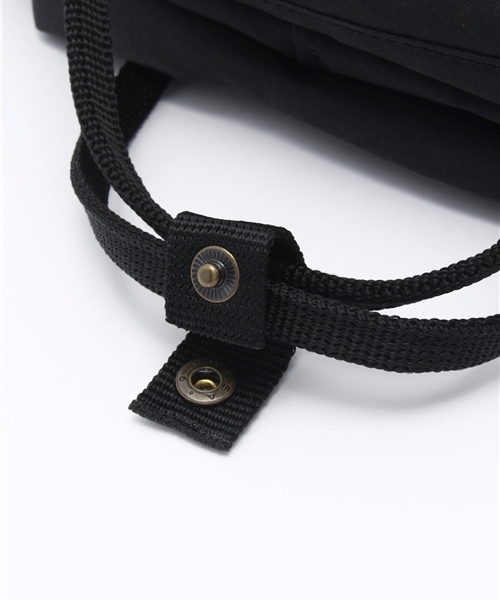 FJALL RAVEN （フェールラーベン）の「FJALLRAVEN: KANKEN(カンケンバッグ) LAPTOP(ラップトップ) 15（バックパック/リュック・メンズ・ブラック/カーキ・ONE SIZE）」の5枚目の写真