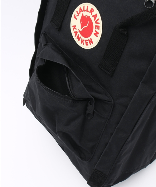 FJALL RAVEN （フェールラーベン）の「FJALLRAVEN: KANKEN(カンケンバッグ) LAPTOP(ラップトップ) 15（バックパック/リュック・メンズ・ブラック/カーキ・ONE SIZE）」の8枚目の写真