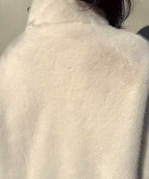 WEGO（ウィゴー）の「WEGO/【大人気】スタンドカラーふわもこフェイクファーショートジャケット（ブルゾン・レディース・ホワイト/ブラウン/ブラック・MEDIUM/LARGE）」の22枚目の写真