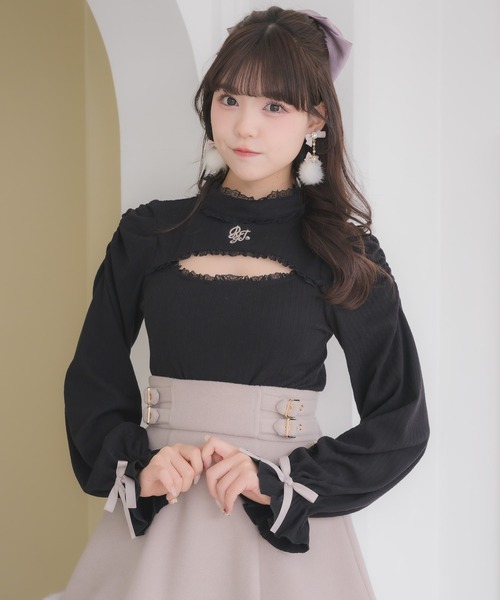 ROJITA（ロジータ）の「ロゴ刺繍デコルテ開きリブトップス（Tシャツ/カットソー・レディース・ブラック/ホワイト・FREE）」の7枚目の写真