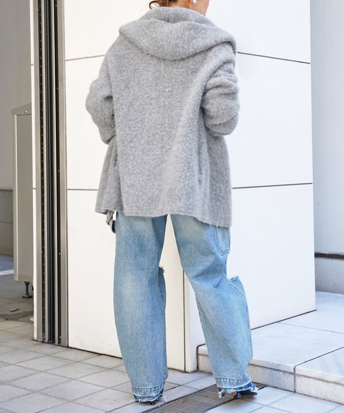 Deuxieme Classe(ドゥーズィエムクラス)の「Alpaca Fluffy Gown(その他アウター・レディース・ホワイト系その他/グレー・FREE)」の4枚目の写真