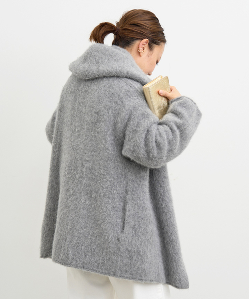 Deuxieme Classe(ドゥーズィエムクラス)の「Alpaca Fluffy Gown(その他アウター・レディース・ホワイト系その他/グレー・FREE)」の9枚目の写真