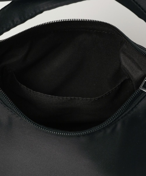 FOREVER 21(フォーエバー トゥエンティーワン)の「【2025SS】パファーリボンハンドルバッグ(ハンドバッグ・レディース・レオパード/イエロー/ブラック・FREE)」の13枚目の写真