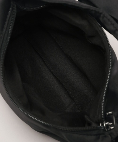 FOREVER 21(フォーエバー トゥエンティーワン)の「【2025SS】パファーリボンハンドルバッグ(ハンドバッグ・レディース・レオパード/イエロー/ブラック・FREE)」の14枚目の写真