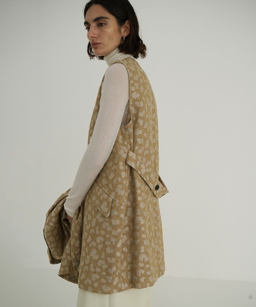 CLANE(クラネ)の「LEOPARD LONG GILET(その他トップス・レディース・ブラック/ベージュ・FREE)」の5枚目の写真