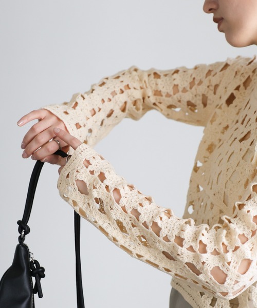 select MOCA(セレクトモカ)の「クロシェニットショートトップス(ニット/セーター・レディース・アイボリー/ブラック・FREE)」の6枚目の写真