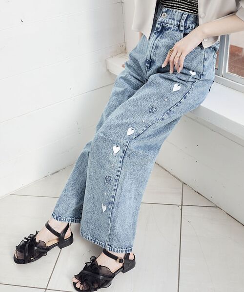 MAJESTIC LEGON（マジェスティックレゴン）の「リボンビジューデニムパンツ（デニムパンツ・レディース・グレー系その他/ブルー系その他3/グレー/サックスブルー/ピンク/ネイビー・SMALL/LARGE/MEDIUM）」の9枚目の写真