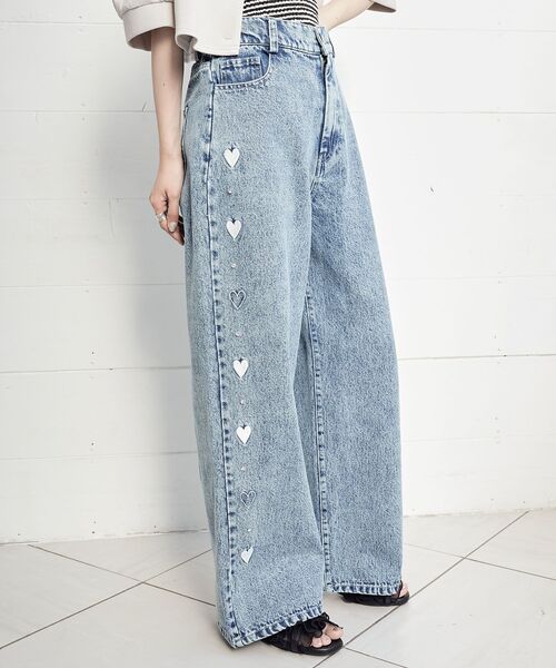 MAJESTIC LEGON（マジェスティックレゴン）の「リボンビジューデニムパンツ（デニムパンツ・レディース・グレー系その他/ブルー系その他3/グレー/サックスブルー/ピンク/ネイビー・SMALL/LARGE/MEDIUM）」の11枚目の写真