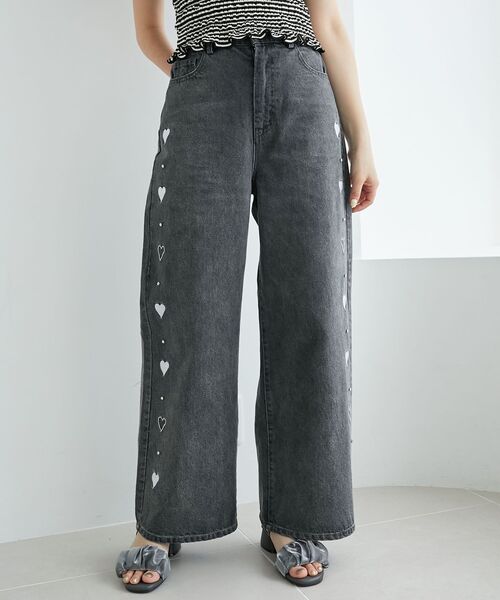 MAJESTIC LEGON（マジェスティックレゴン）の「リボンビジューデニムパンツ（デニムパンツ・レディース・グレー系その他/ブルー系その他3/グレー/サックスブルー/ピンク/ネイビー・SMALL/LARGE/MEDIUM）」の18枚目の写真